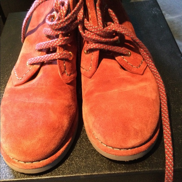 Burgundy Chanel boots - Picture 12 of 14